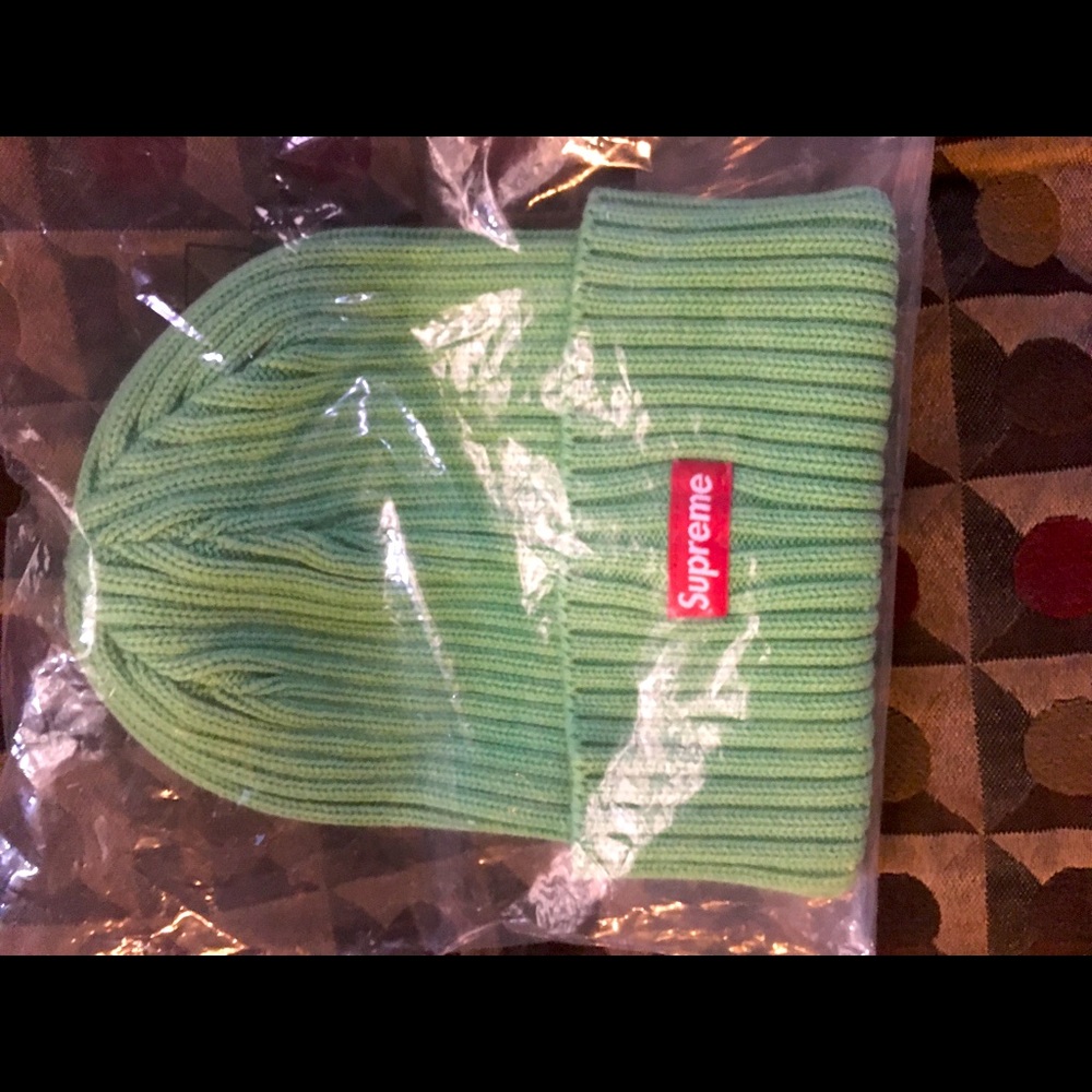 Supreme beanie hat